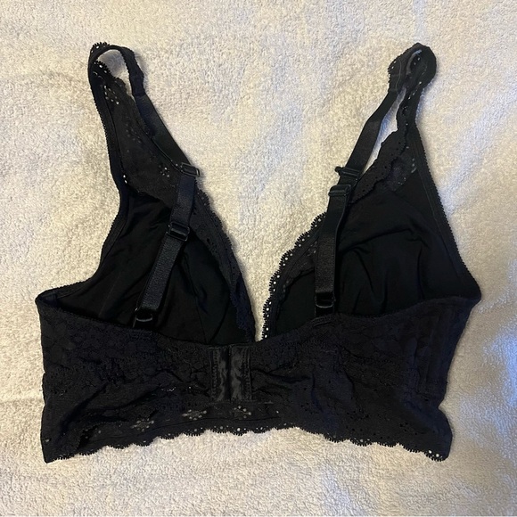 Wacoal Bralette with clasp and racer back option - Picture 2 of 3